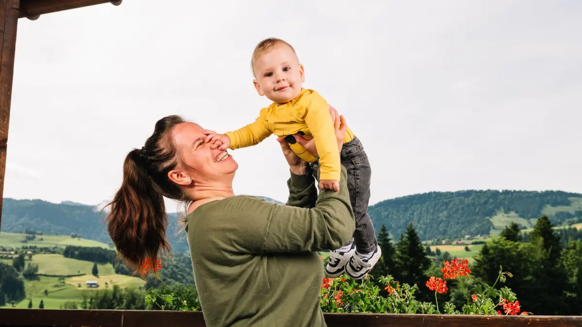 Das MONDI Resort Oberstaufen bietet eine Kombination aus Appartement-Urlaub und 4-Sterne-Hotel-Komfort: Perfekt für einen Urlaub mit Baby und/oder Kleinkindern.