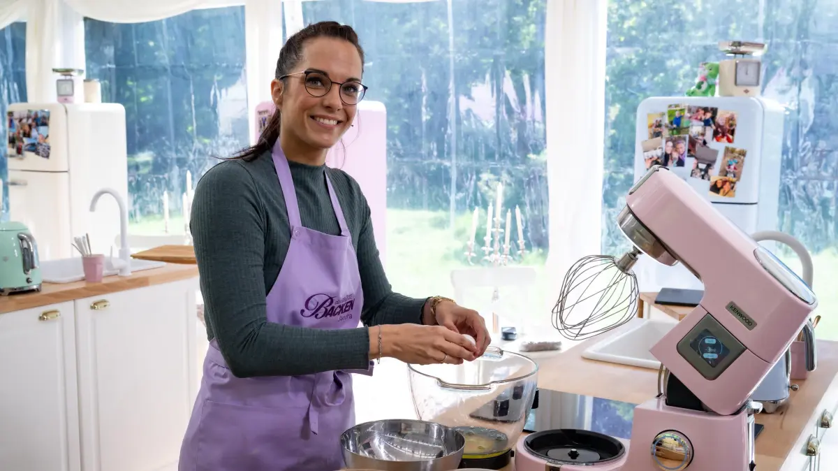 Für Sandra ist nach Folge 4 Schluss im Backzelt.