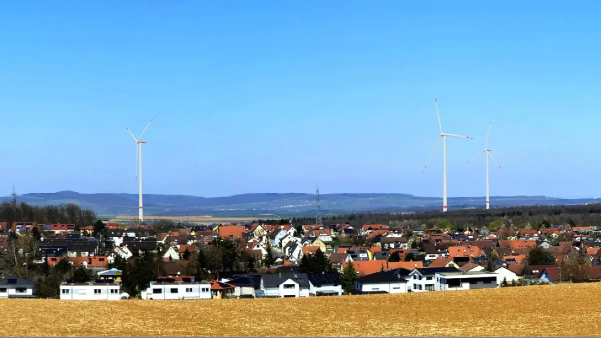 Diese Visualisierung vermittelt einen Eindruck davon, wie ein Windpark zwischen Hochdorf und Enzweihingen einmal ausschauen könnte.