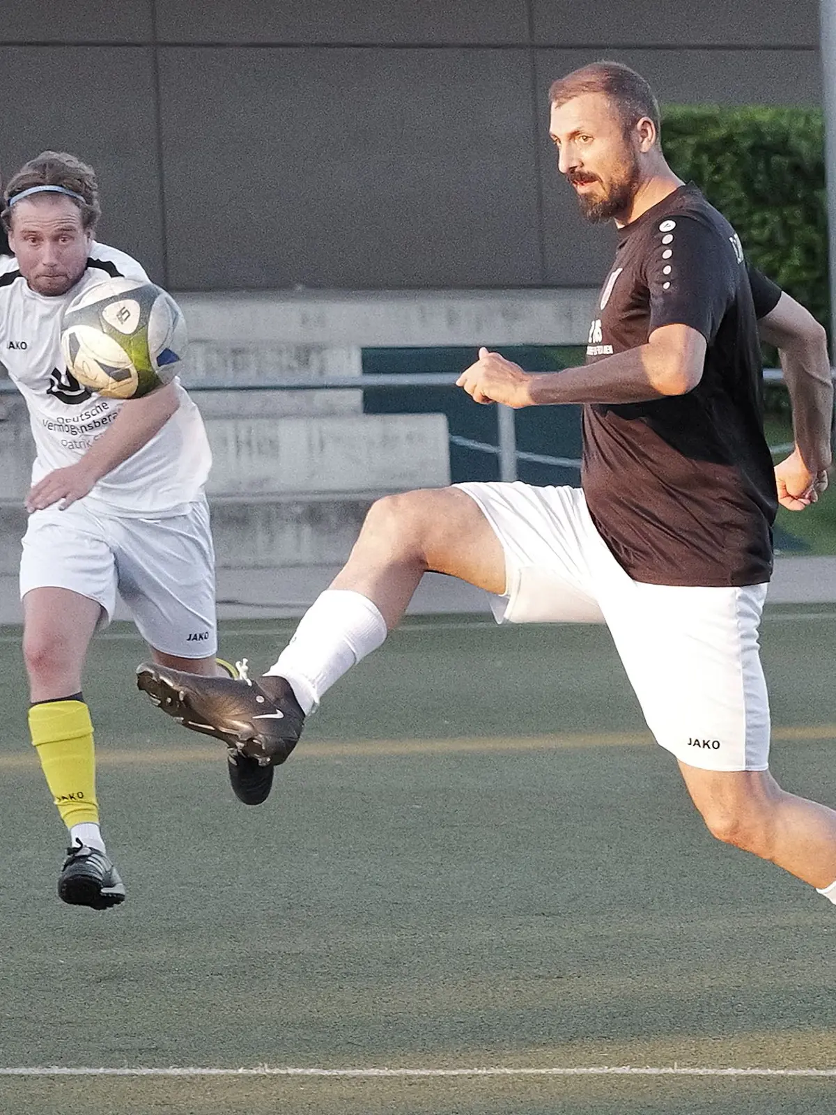 Fussball, Fußball, Kreisliga A1, Türkspor Stuttgart - FV Plochingen: Fussball, Fußball, Kreisliga A1, Türkspor Stuttgart - FV Plochingen
Nr.13 (S): Gökhan Gümüssu - schwarz/weiss
Fotograf: Günter E. Bergmann - Photography
Aufnahmedatum: 19.08.2026