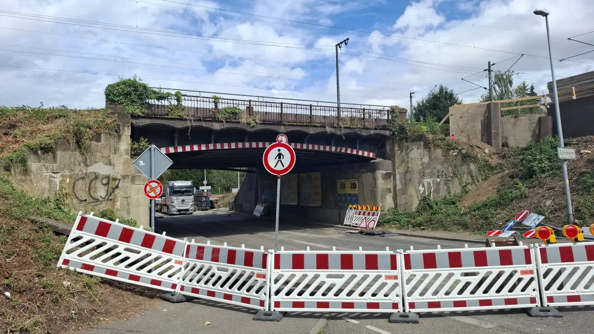 Bahnbrücke über August-Bebel-Straße Ludwigsburg