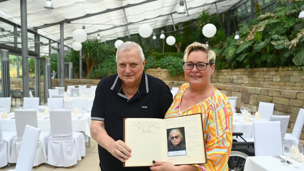 Ludwigsburg Parkcafe Blüba Ehepaar Lacher