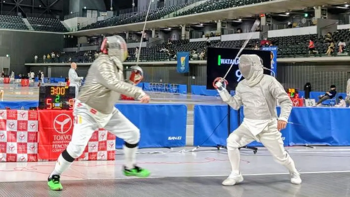 Udo Ziegler vom SV 1845 Esslingen auf der Planche. Bei der internationalen Konkurrenz in Tokio kämpft sich der Säbelfechter bis ins Finale vor.