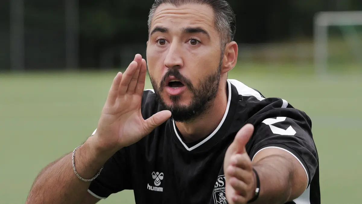 Fußball, Fussball, Kreisliga A1, SSV Zuffenhausen : Fußball, Fussball, Kreisliga A1, SSV Zuffenhausen
Trainer Nevzat Dursun
Fotograf: Günter E. Bergmann - Photography
Aufnahmedatum: 21.08.2026