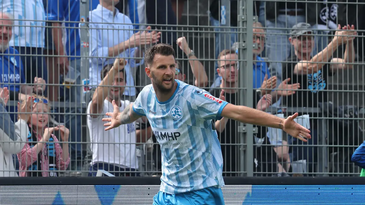 BAU // Stuttgart Fußball Regionalliga Südwest , Stuttgarter Kickers vs. SC Freiburg II , Jubel Dejan Bozic ( kickers ) nach seinem Tor