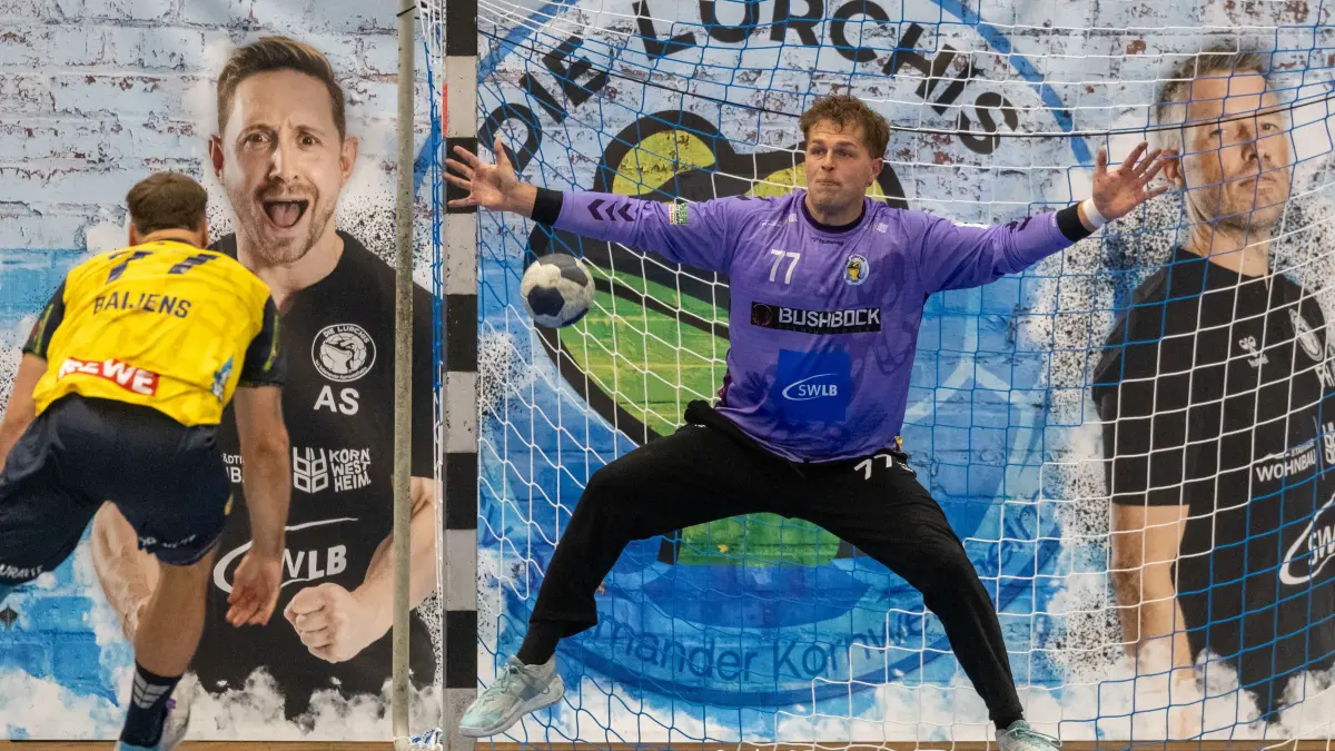 L Sportlicher Höhepunkt Handball-Drittligist SV Kornwestheim empfängt DHB-Pokal Rhein Neckar Löwen, 77Jan Tinti, Foto: Andreas Essig