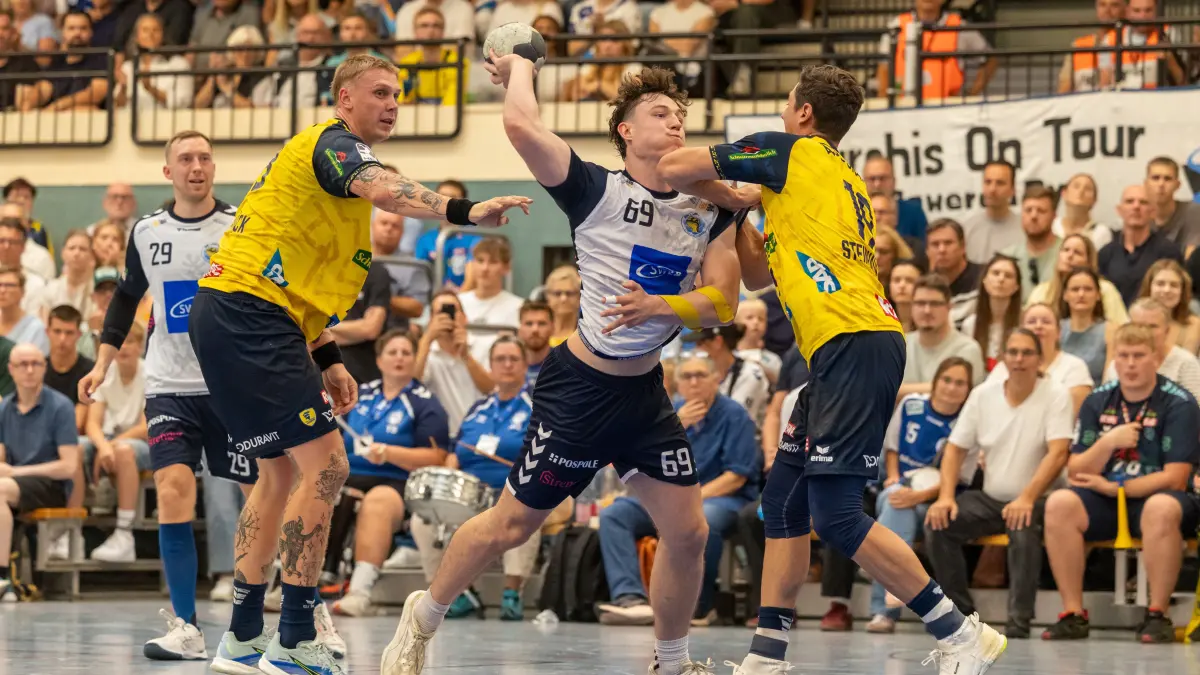 L Sportlicher Höhepunkt Handball-Drittligist SV Kornwestheim empfängt DHB-Pokal Rhein Neckar Löwen, 69Finn Joneleit, Foto: Andreas Essig
