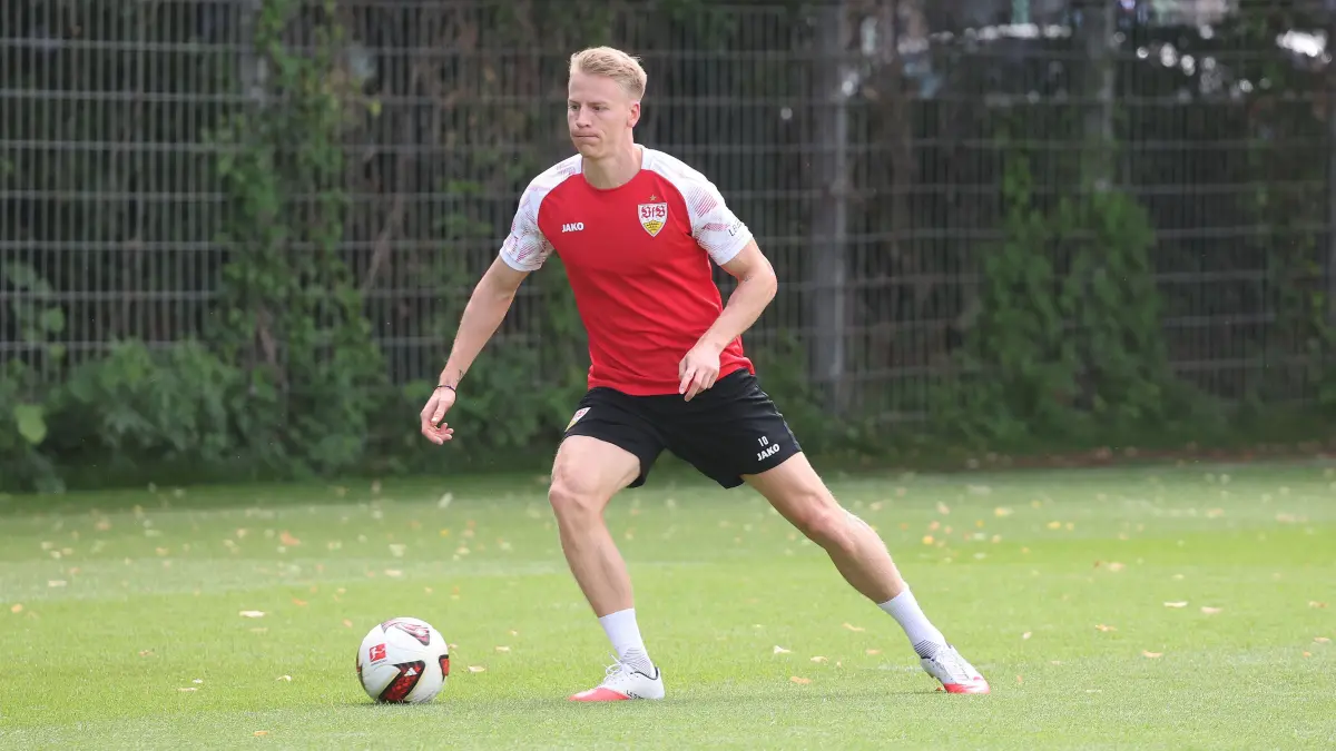 Training VfB Stuttgart : BAU // Stuttgart , Fußball Training VfB Stuttgart , Chris Führich