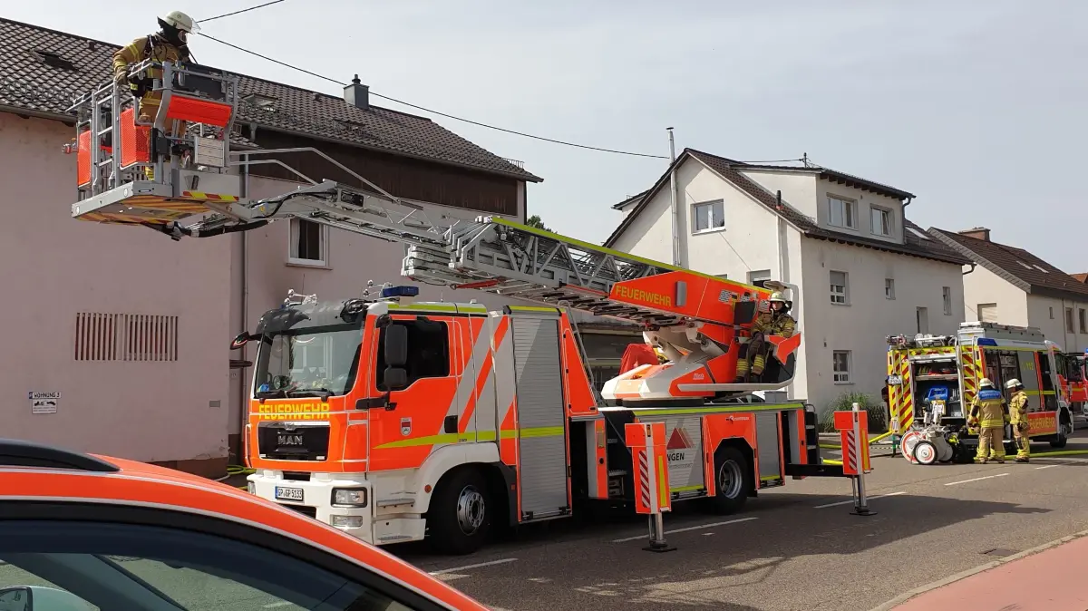 Küchenbrand in Faurndau an der Stuttgarter Straße, Feuerwehr im Einsatz