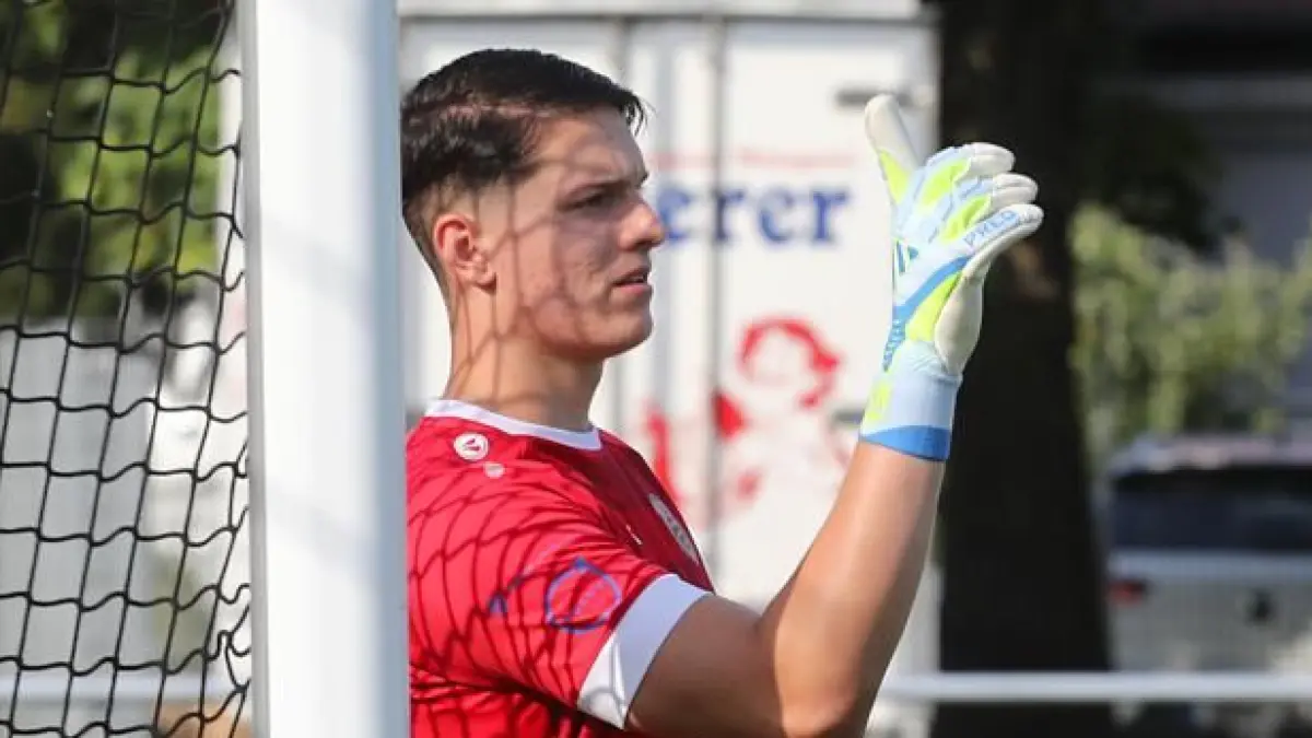 Samuel Bates, Fußball, SV Leonberg/Eltingen