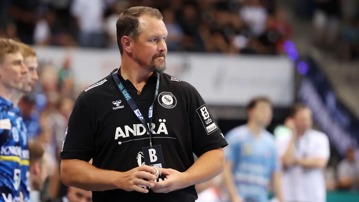 BAU // Stuttgart , Handball TVB Stuttgart VS HC Erlangen, Trainer Misha Kaufmann (TVB)