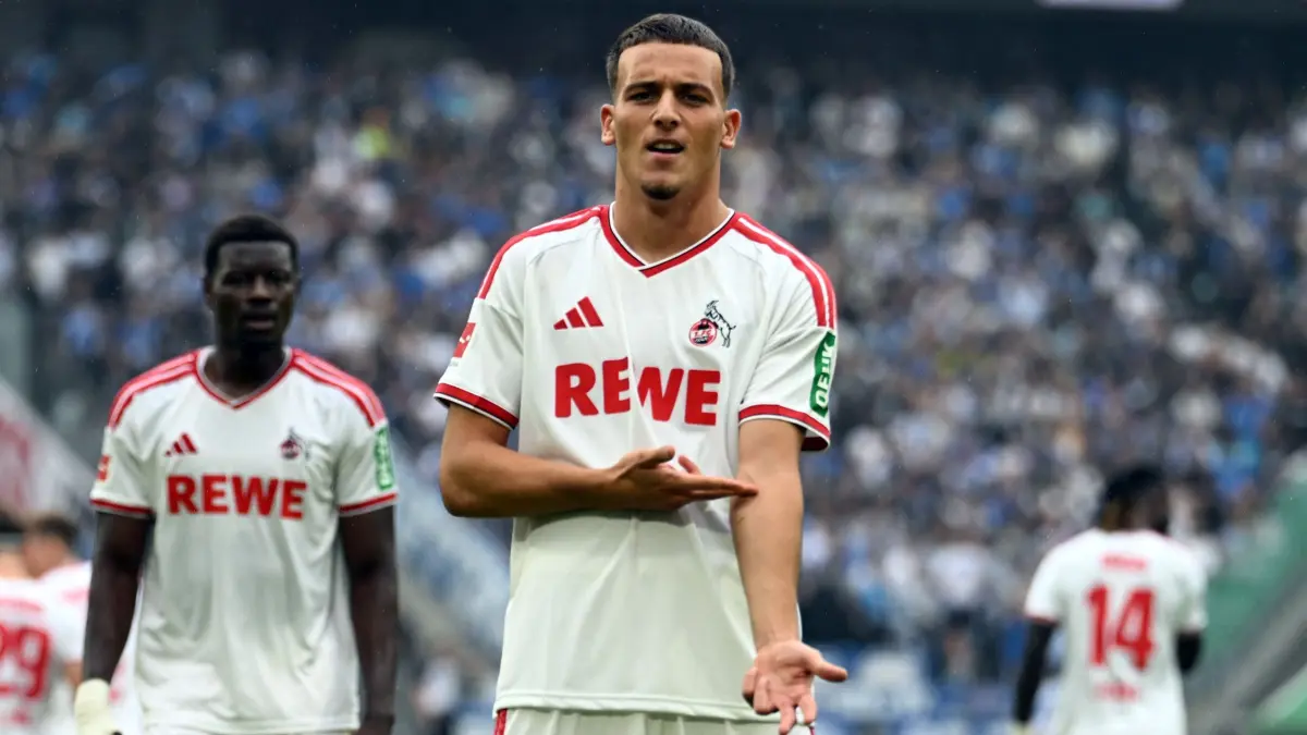 1. FC Köln - TSG 1899 Hoffenheim: 29.08.2026, Nordrhein-Westfalen, Köln: Fußball, Männer: Bundesliga 1. FC Köln - TSG 1899 Hoffenheim, 1. Spieltag, RheinEnergieStadion, Saïd El Mala (1. FC Köln) bejubelt sein Tor zum 1:1. Foto: Federico Gambarini/dpa - WICHTIGER HINWEIS: Gemäß den Vorgaben der Bundesliga bzw. des DFB Deutscher Fußball-Bund ist es untersagt, in dem Stadion und/oder vom Spiel angefertigte Fotoaufnahmen in Form von Sequenzbildern und/oder videoähnlichen Fotostrecken zu verwerten bzw. verwerten zu lassen. +++ dpa-Bildfunk +++