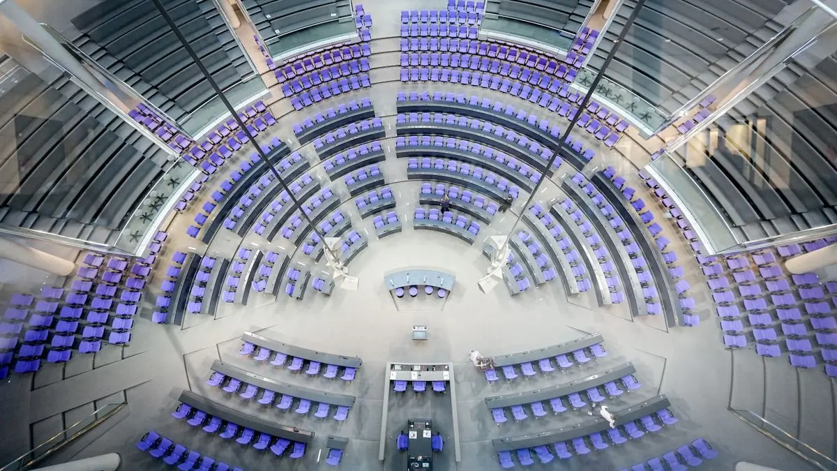 Blick in den Plenarsaal des Bundestags.