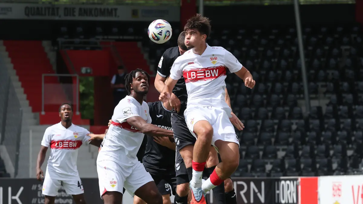 BAU // Aspach , Fußball 3.Liga , VfB Stuttgart II vs. SC Verl , Mirza Catovic ( VfB )