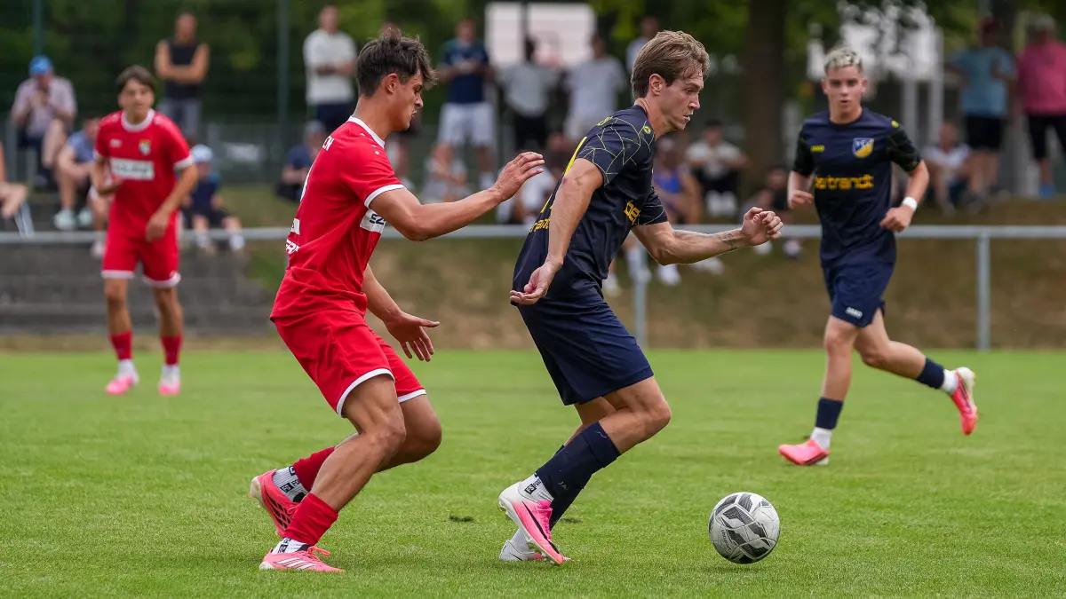 Maurice Dreher (TSV Ehningen,#11) am Ball ,
TSV Ehningen vs. TSG Balingen Fußball II, Fussball, Verbandsliga, 1.Spieltag, 2026/2027, 15.08.2026,
Foto: Eibner-Pressefoto/Daniele La Rocca