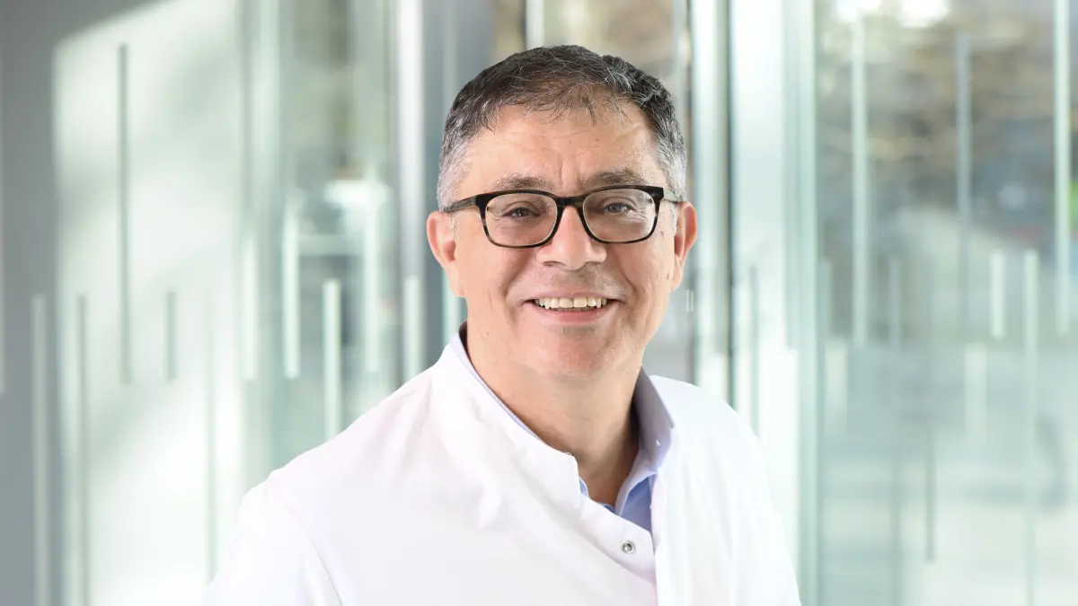 Prof. Vedat Schwenger, Ärztlicher Direktor der Klinik für Nieren-, Hochdruck- und Autoimmunerkrankungen im Klinikum Stuttgart.