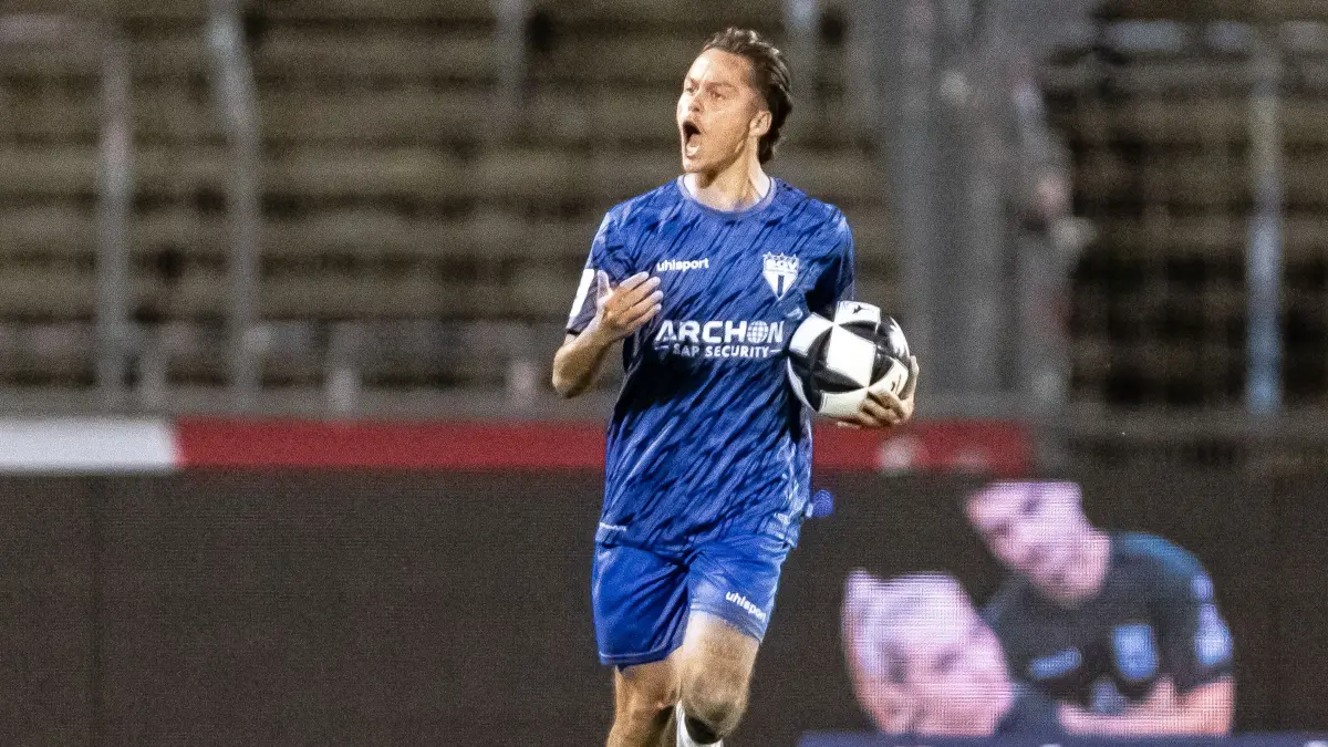 SSV Ulm 1846 Fußball vs. SGV Freiberg Heilbronn, Fussball, Regionalliga Südwest, 5. Spieltag, Donaustadion Ulm 04.09.26: Torjubel Jubel Freude nach Treffer Tor Torschuss zum 4:4 durch Minos Gouras (SGV Heilbronn-Freiberg, #19)
SSV Ulm 1846 Fußball vs. SGV Freiberg Heilbronn, Fussball, Regionalliga Südwest, 5. Spieltag, Donaustadion Ulm 04.09.26
Foto: Eibner-Pressefoto/Lucca Fundel