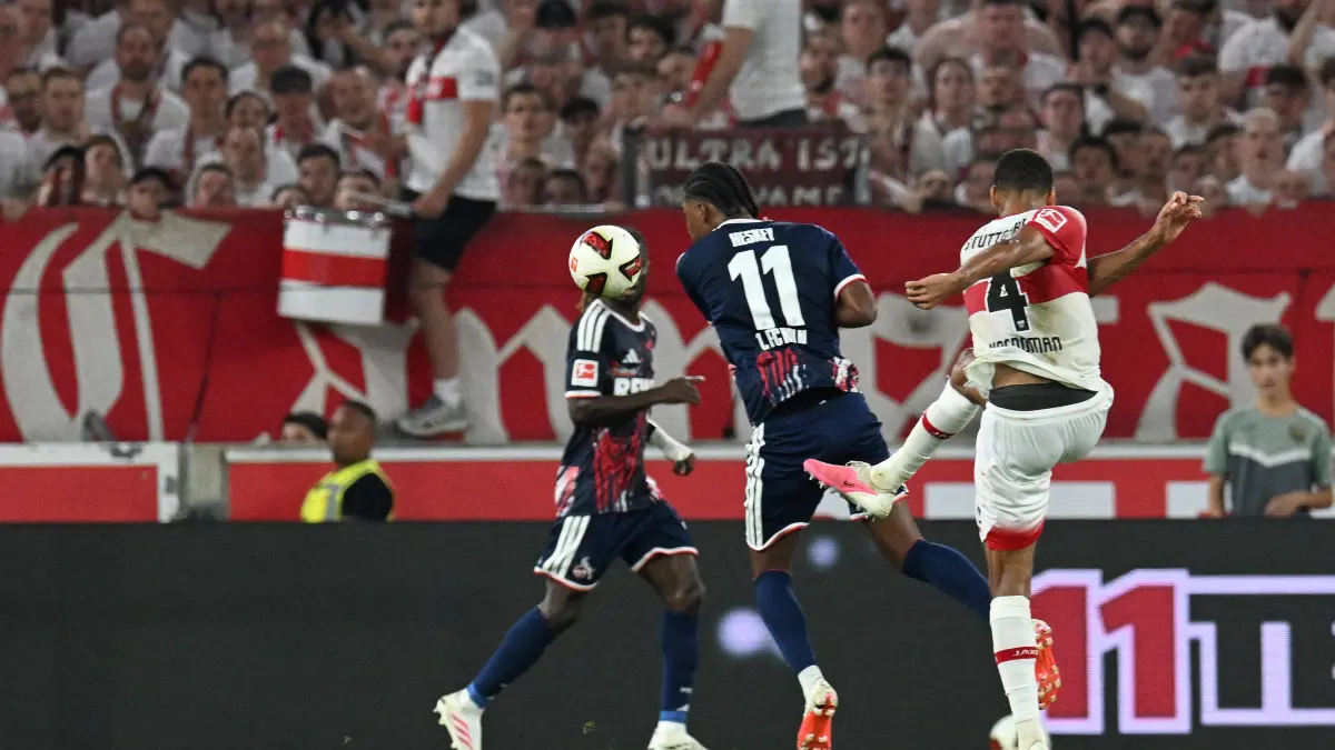 FBL-GER-BUNDESLIGA-STUTTGART-COLOGNE: Stuttgart's German defender #04 Josha Vagnoman shoots and scores the 4-0 goal during the German first division Bundesliga football match between VfB Stuttgart and FC Cologne in Stuttgart, south-western Germany on September 4, 2026. (Photo by THOMAS KIENZLE / AFP) / DFL REGULATIONS PROHIBIT ANY USE OF PHOTOGRAPHS AS IMAGE SEQUENCES AND/OR QUASI-VIDEO