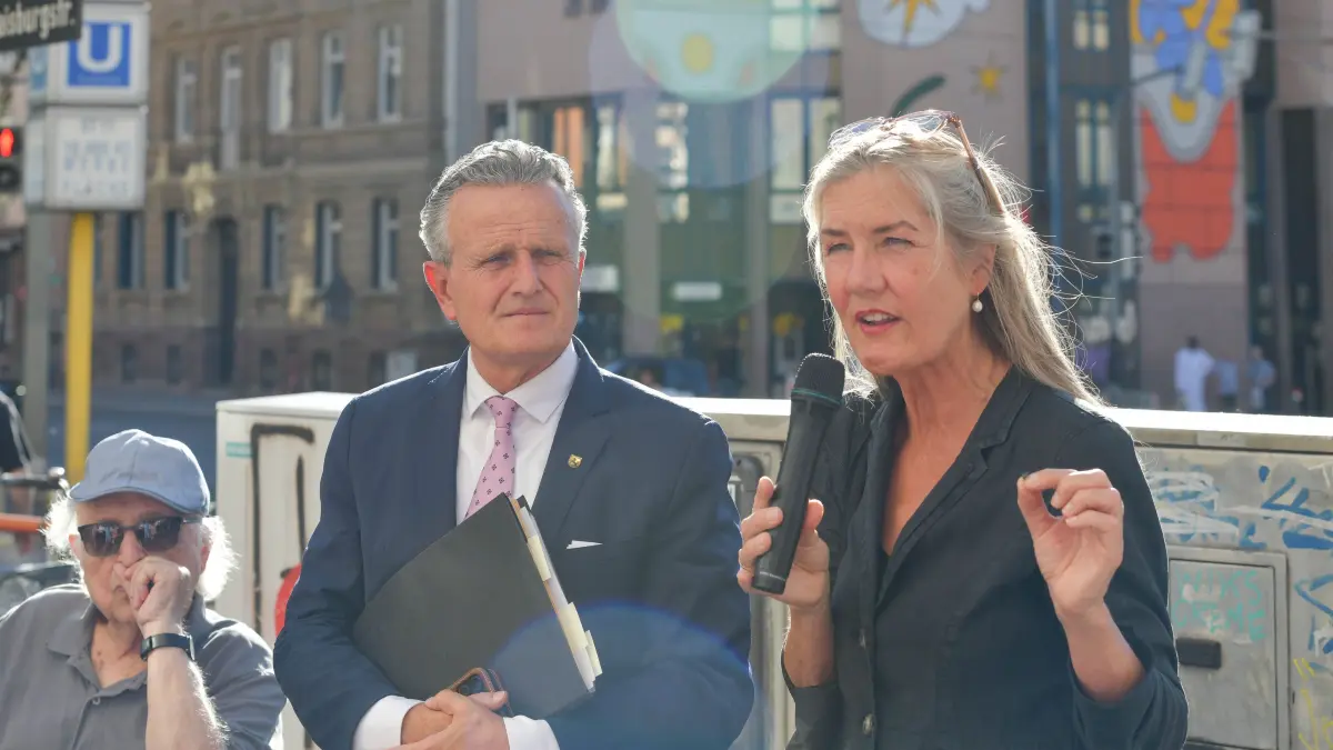 OB Nopper, Sommertour: Stuttgart, #olgaeck OB Nopper kommt im Rahmen seiner Sommertour unter anderem am 4.9. nach S-Mitte - und ein Thema dort ist das Verkehrskonzept am Olgaeck nach dem tödlichen Unfall 2025.