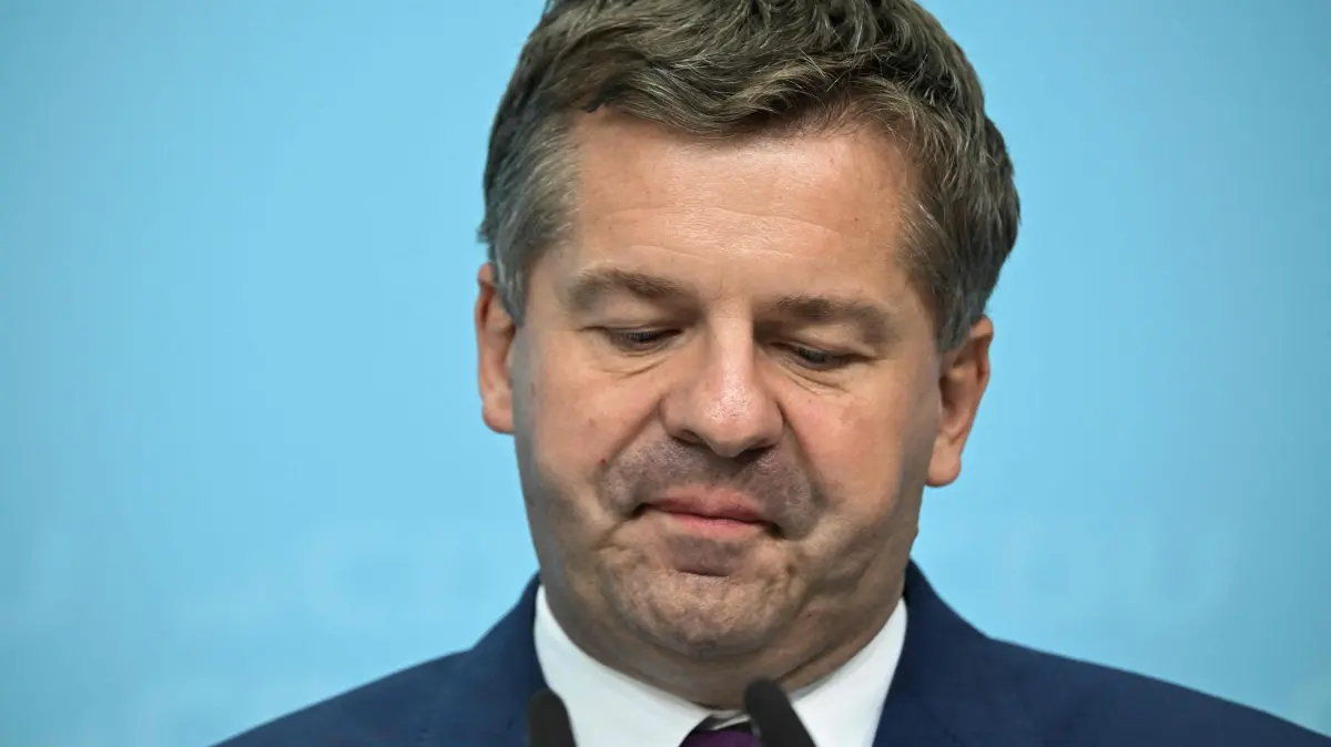 GERMANY-POLITICS-VOTE-STATE-SAXONY-ANHALT-CDU: Saxony-Anhalt's State Premier Sven Schulze attends a press conference after the party's leadership meeting in Berlin on September 7, 2026, one day after regional elections in the eastern federal state of Saxony-Anhalt. (Photo by RALF HIRSCHBERGER / AFP)