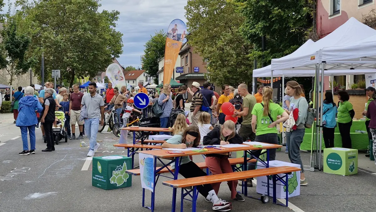 Am Sonntag, 20. September 2026, verwandelt das Streetlife Festival die Seestraße von 11 bis 18 Uhr zum fünften Mal in eine große Erlebnismeile.