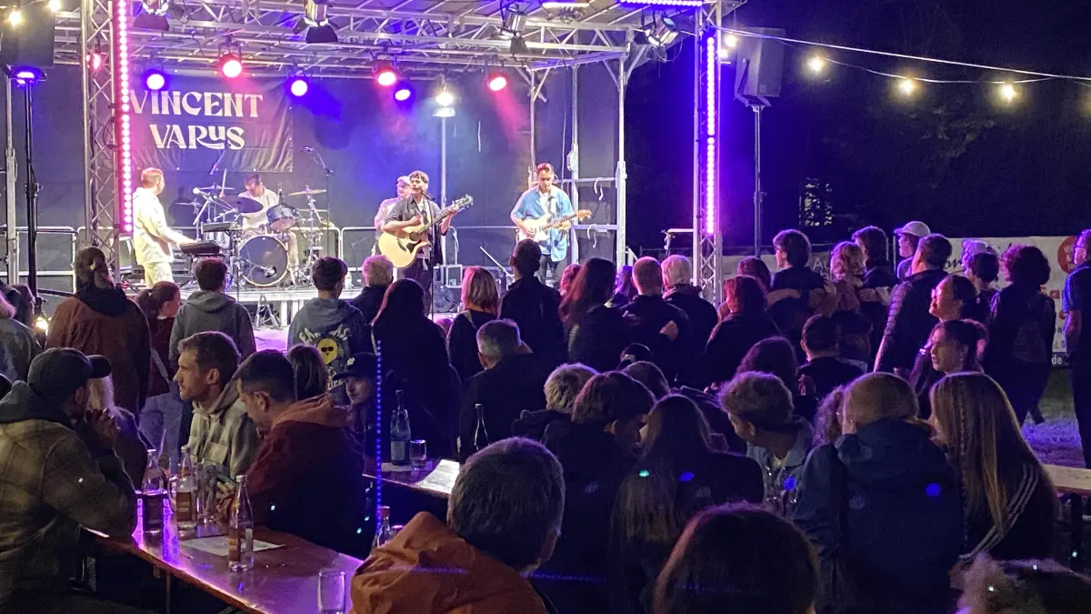 Gute Stimmung beim Auftritt von Vincent Varus auf dem Kirberock im vergangenen Jahr.