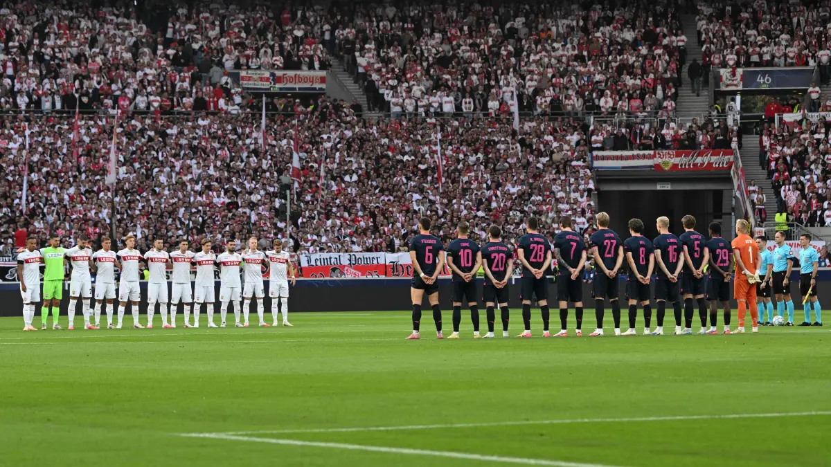 Why there was a minute's silence before the match against Viking ...
