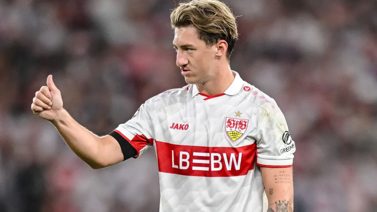 VfB Stuttgart - Viking Stavanger: 09.09.2026, Baden-Württemberg, Stuttgart: Fußball, Männer: Champions League, VfB Stuttgart - Viking Stavanger, Vorrunde, 1. Spieltag, MHPArena. Angelo Stiller (VfB Stuttgart) mit Daumen nach oben. Foto: Harry Langer/dpa +++ dpa-Bildfunk +++