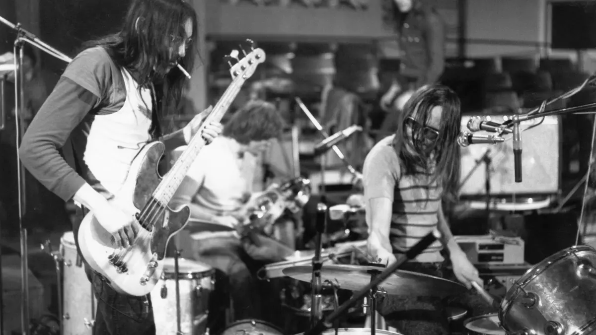 Die Krautrock-Band Embryo bei einem Auftritt, Anfang 1970er Jahre.