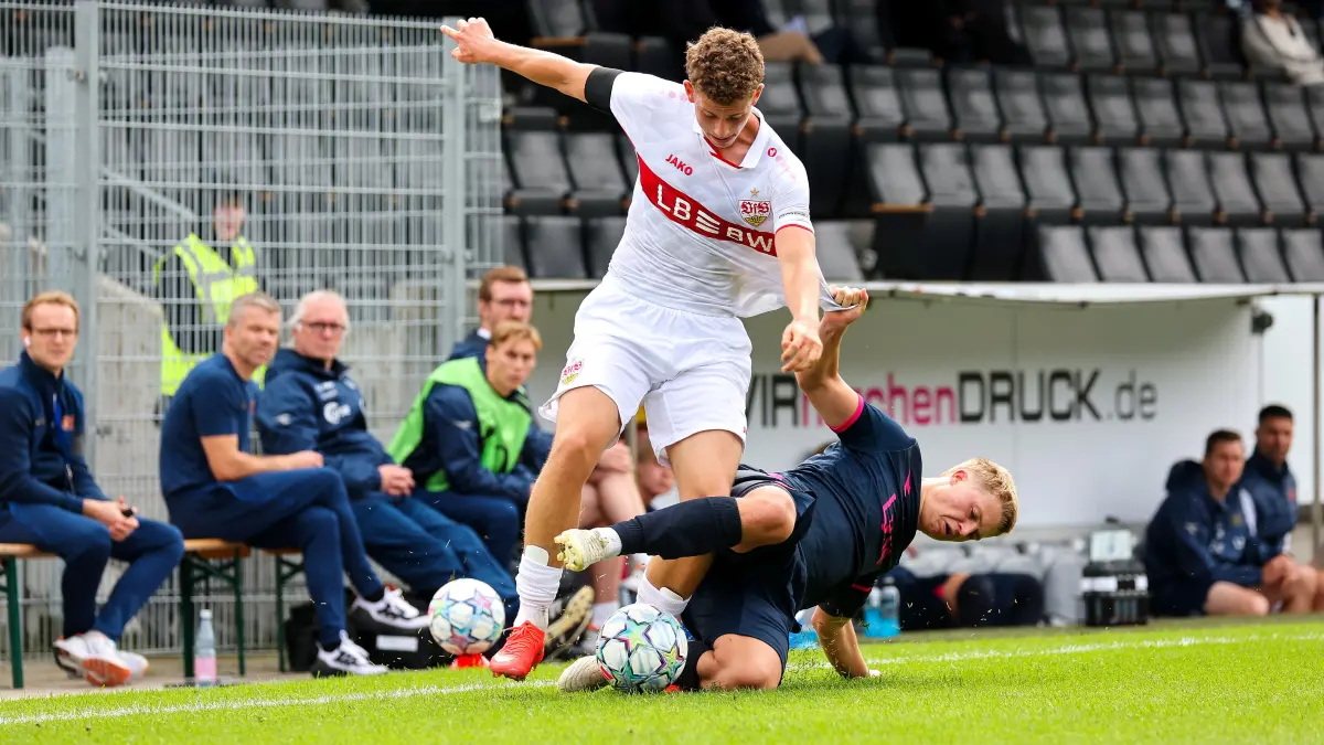 Impressionen vom Spiel der VfB-U19 gegen Viking