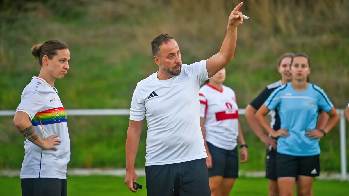Fußball Frauen Landesliga, Training beim TSV Wendlingen, neuer Trainer