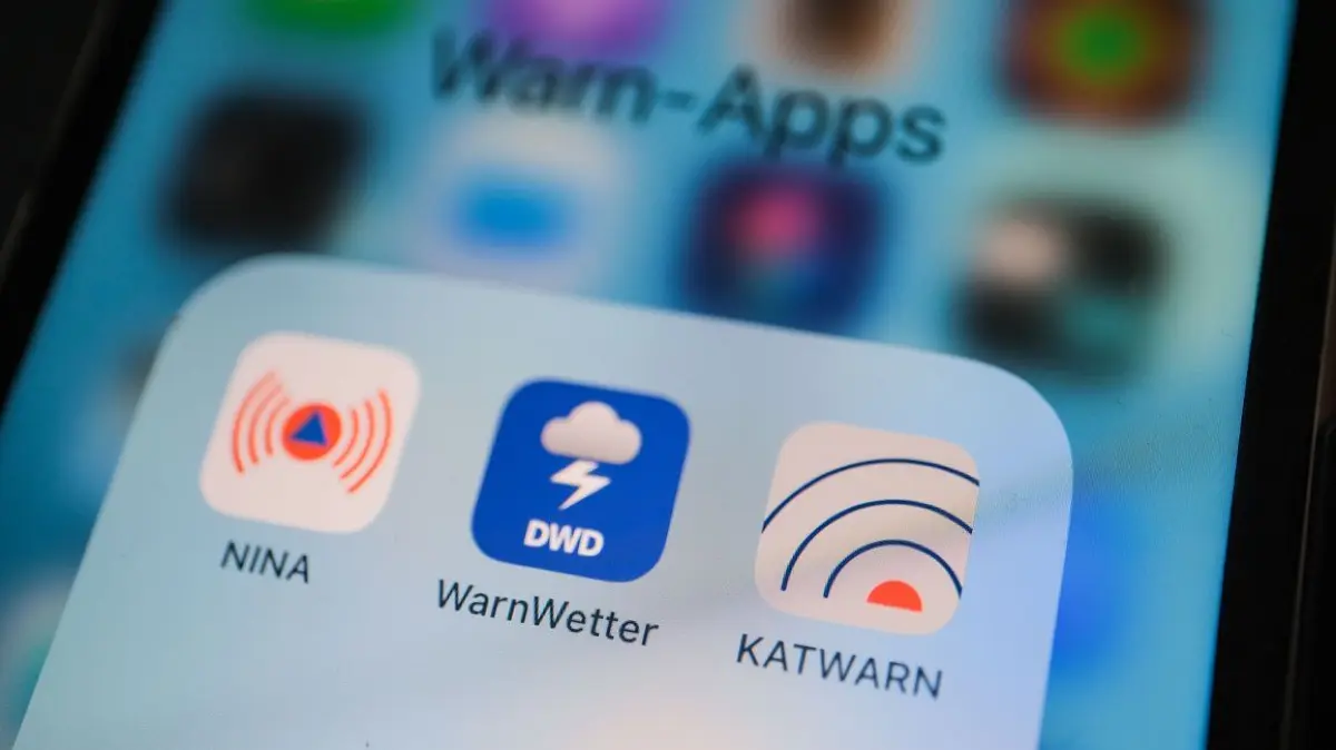 Drei Apps für mehr Wetter-Überblick: Mit NINA, WarnWetter oder Katwarn kann man ortsgenaue Unwetterwarnungen empfangen.