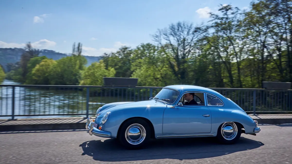 Am Sonntag werden in Stuttgart rund 70 Oldtimer auf der Strecke zwischen Fernsehturm und Liederhalle unterwegs sein.