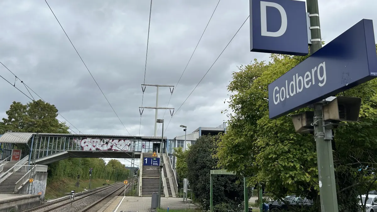 Blick in Richtung Böblingen: Die Uhren sind verschwunden.