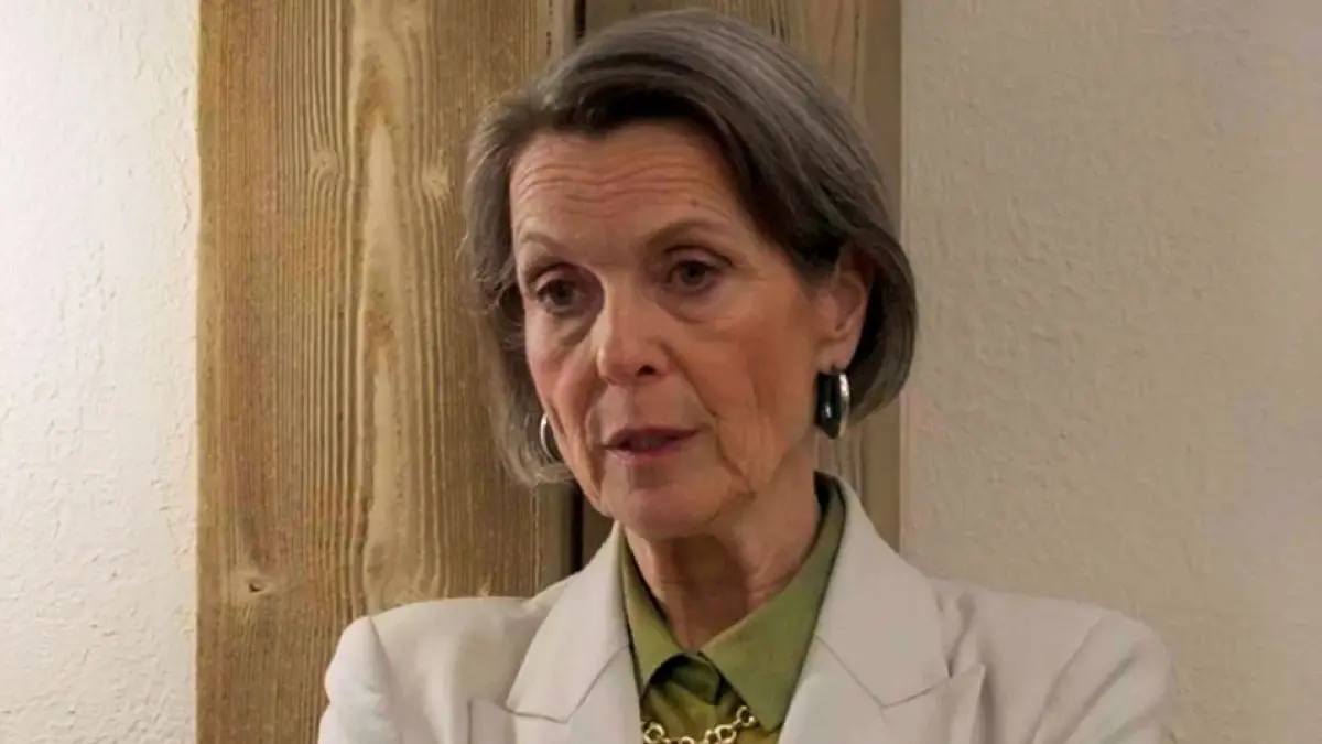 Victoria Kaiser muss bei "Rote Rosen" eine schwere Niederlage einstecken-
