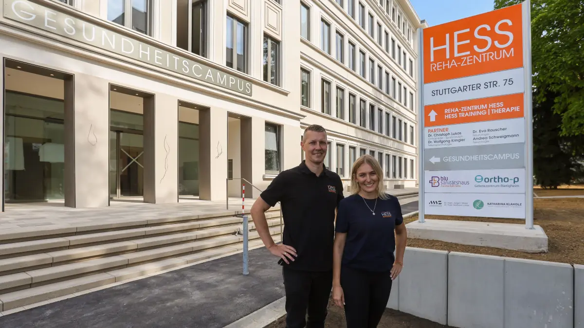 Mathias Hinz und Kim Hess gewährten Einblicke in den neuen Standort an der Stuttgarter Straße.