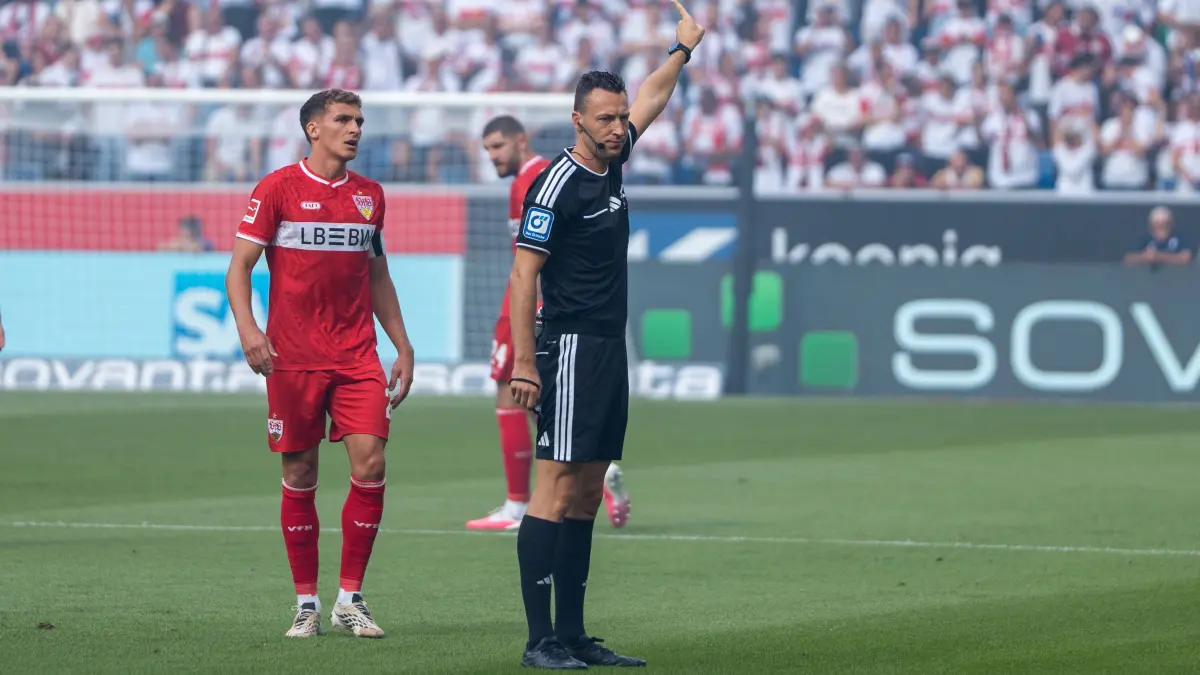 Fussball: 1. Bundesliga, 3. Spieltag, TSG Hoffenheim - VfB Stuttgart: Fussball: 1. Bundesliga, 3. Spieltag, TSG Hoffenheim - VfB Stuttgart am 12.09.2026 in Sinsheim SNP Arena, Deutschland, Saison 2026 2027: Sven Jablonski Bremen Sinsheim SNP Arena Deutschland *** Soccer, Bundesliga 1, Matchday 3, TSG Hoffenheim vs. VfB Stuttgart on September 12, 2026, at the SNP Arena in Sinsheim, Germany, 20262027 Season, Sven Jablonski, Bremen, Sinsheim, SNP Arena, Germany Copyright: xPhilippxImhofx