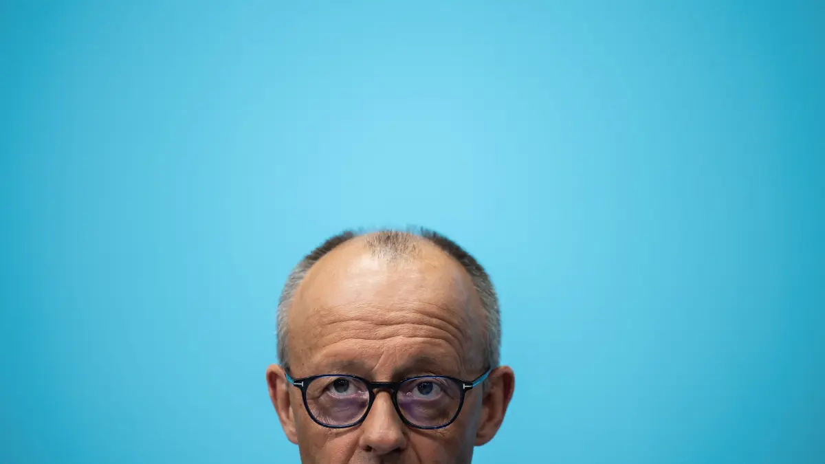 Friedrich Merz bei der Pressekonferenz am 7. September 2026 im Konrad Adenauer Haus in Berlin: Es ist der Tag nach der bisher schwersten Niederlage des Kanzlers.