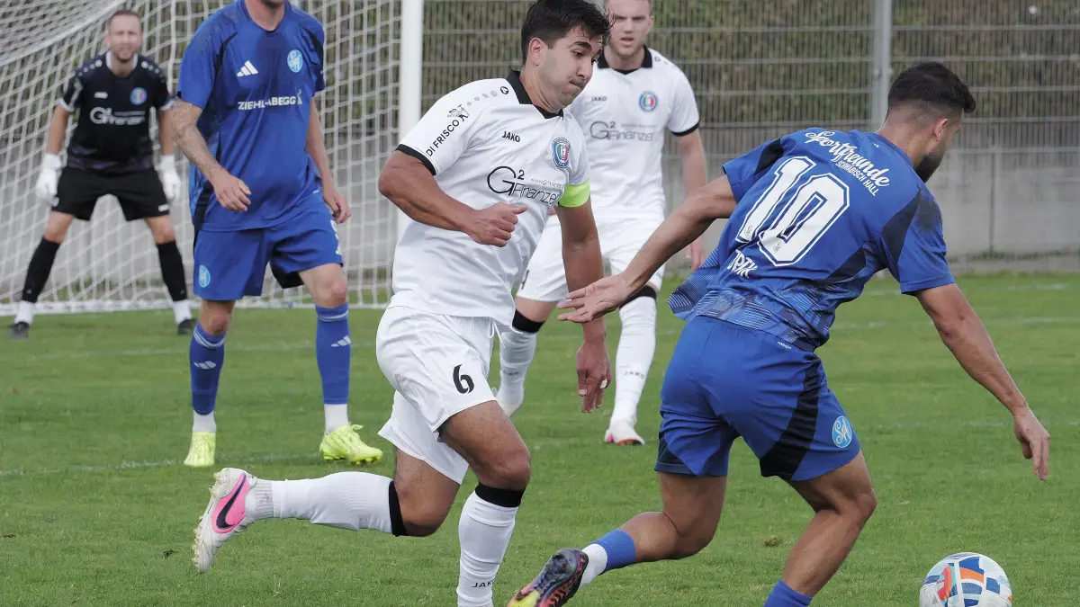 Fußball, Fussball, Verbandsliga, Calcio Leinfelden-Echterdingen - Sportfreunde Schwäbisch Hall: Fußball, Fussball, Verbandsliga, Calcio LE, Calcio Leinfelden-Echterdingen - Sportfreunde Schwäbisch Hall
Nr.6 (C): Dan Constantinescu - weiss
Fotograf: Günter E. Bergmann - Photography
Aufnahmedatum: 12.09.2026