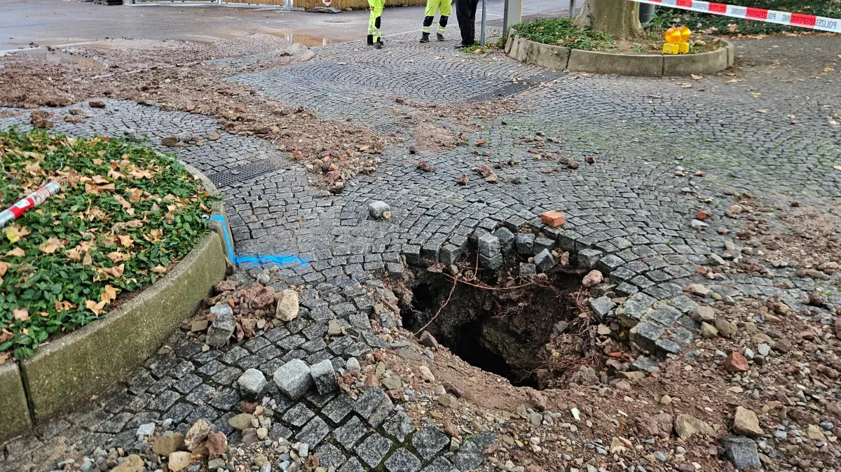 Wasserrohrbruch in Stuttgart-Mitte