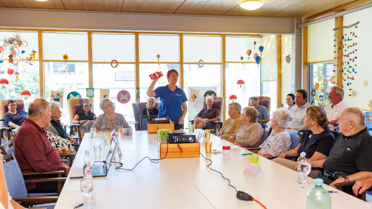 Tagespflege: Gärtringen, Tagespflege, Altenpflege, Senioren, Pfleger, Innovation und Pflege,
