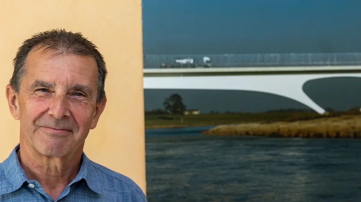 Löchgau
Wolfgang Eilzer
Ehemaliger Vorstandsvorsitzender von LAP, Immobilien GmbH, Leonhardt, Andrä und Partner Beratende Ingenieure
mit seiner preisgekrönten Brücke...