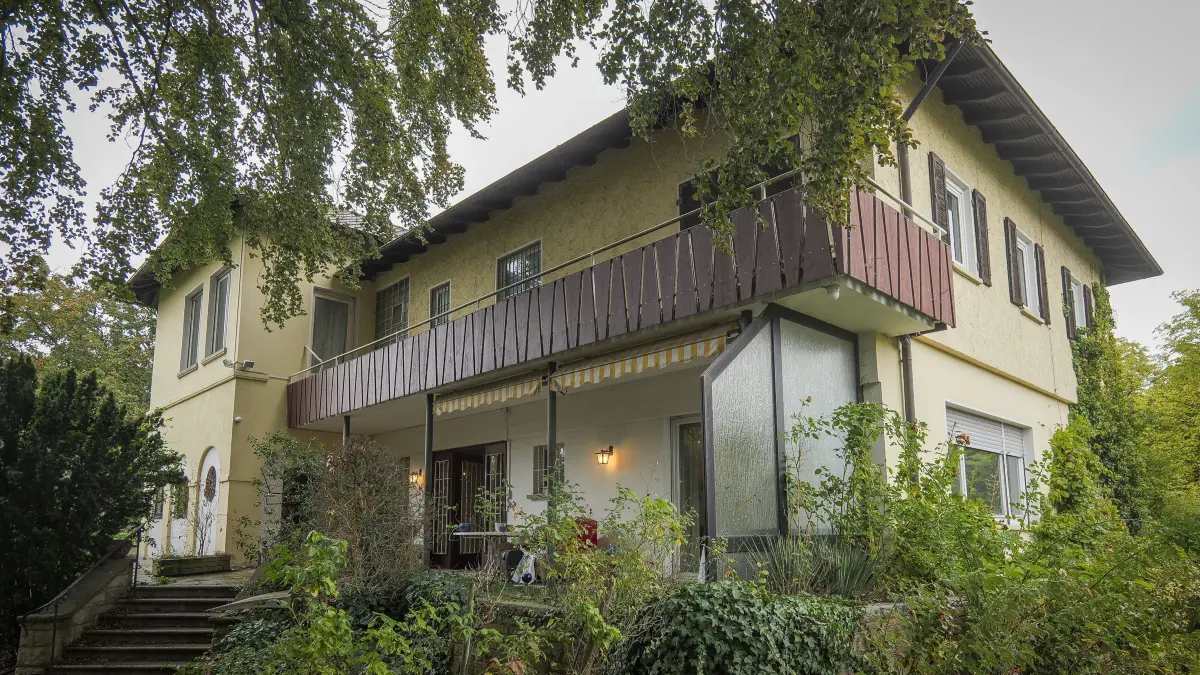 Villa: Kornwestheim - Sigle Villa wird ausgeräumt - Möbel stehen zum Verkauf