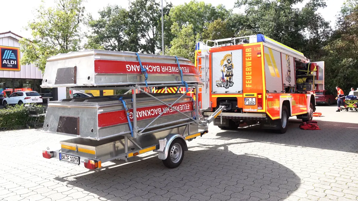 Einsatz in Backnang: Mann bewusstlos aus der Murr gerettet.
