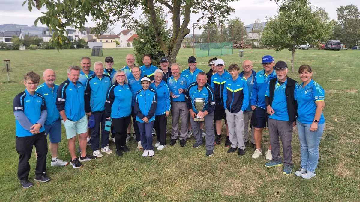 Die SwinGolf-Mannschaft der SpVgg Renningen in Linz.