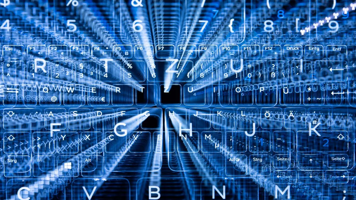 Cyberattacke: ARCHIV - 11.01.2019, Baden-Württemberg, Stuttgart: ILLUSTRATION - Tasten einer beleuchteten Tastatur. (Aufnahme mit Zoomeffekt). (zu dpa: «Hackerattacke auf Grundschule - Homepage führt zu Pornoseite») Foto: Sebastian Gollnow/dpa +++ dpa-Bildfunk +++