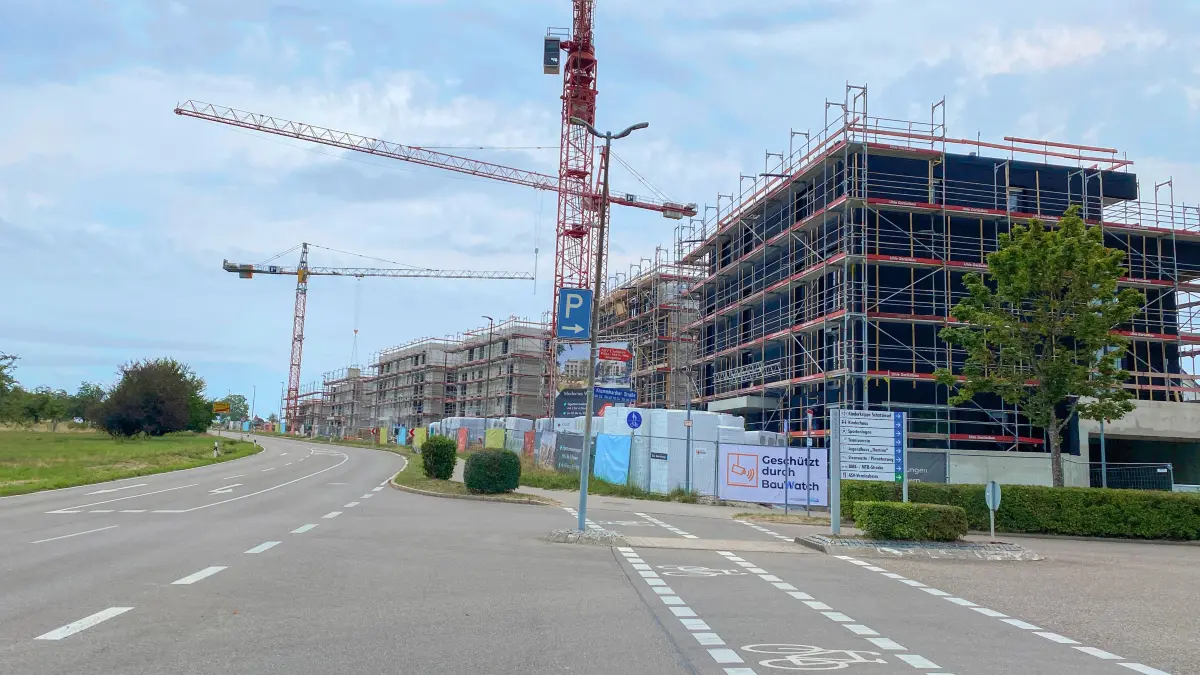 Wohnungen in Aichwald im Neubaugebiet Fuchsbühl: Dort baut die BPD Immobilienentwicklung seit Sommer 2025. Nun lädt das Unternehmen zum Baustellenfest ein.