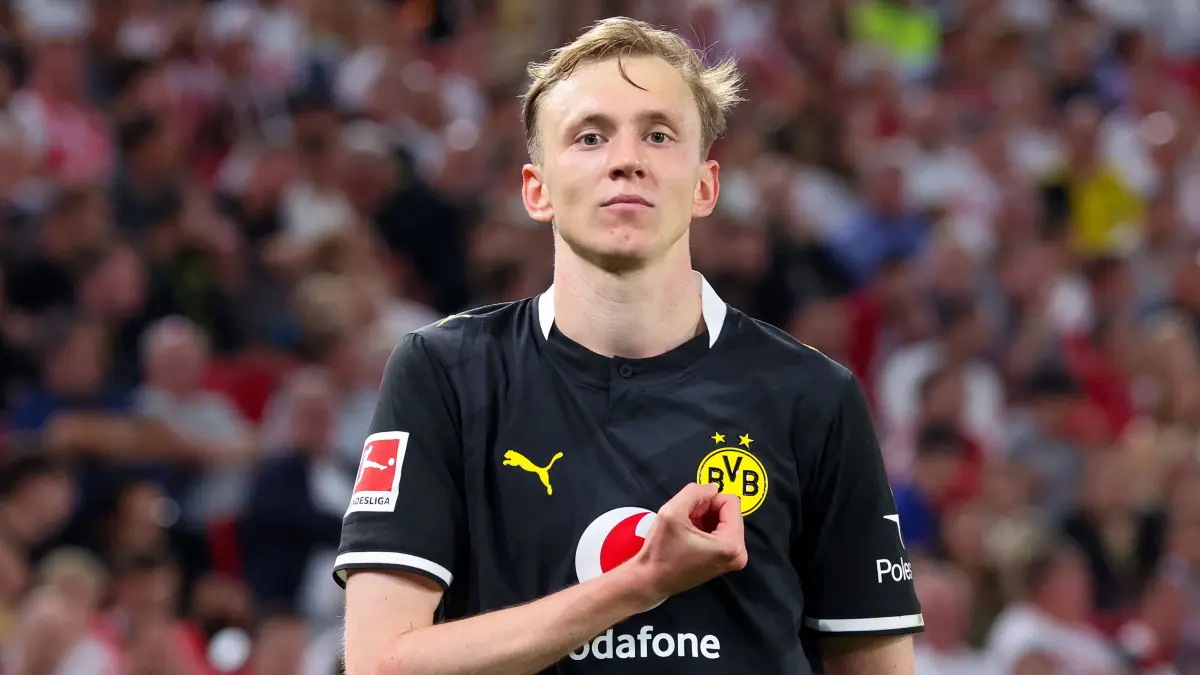 Fußball VfB Stuttgart vs. Borussia Dortmund : BAU // 19.09.2026, Deutschland, Stuttgart, Fußball Bundesliga,
VfB Stuttgart vs. Borussia Dortmund, Jubel nach dem 0:1 Tor, Torschütze Maximilian Beier (BVB)