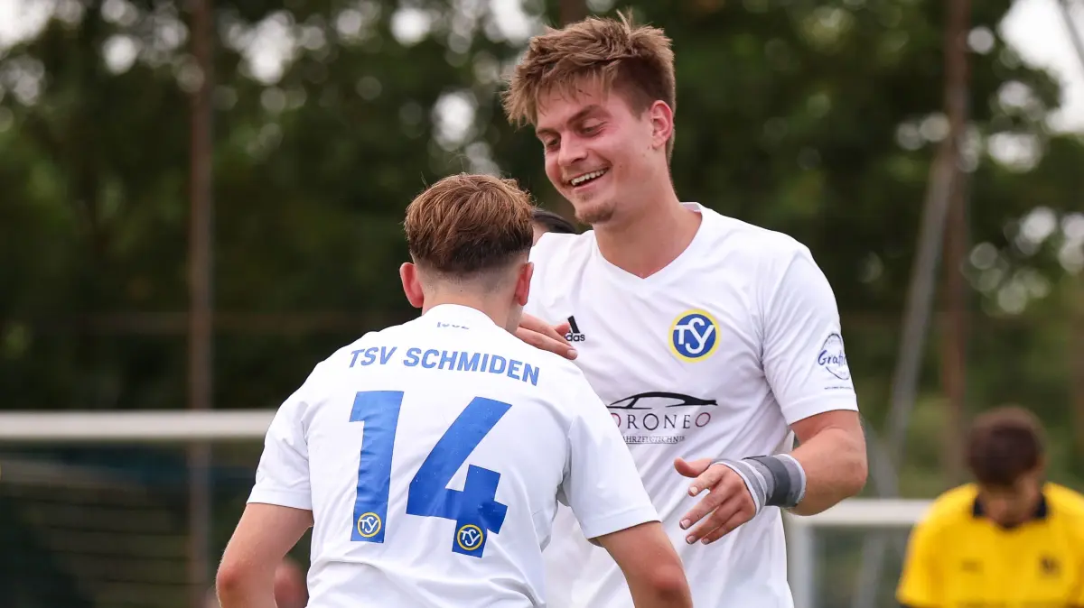 TSV Nr.8 Oliver Bach Torschütze zum 3:0