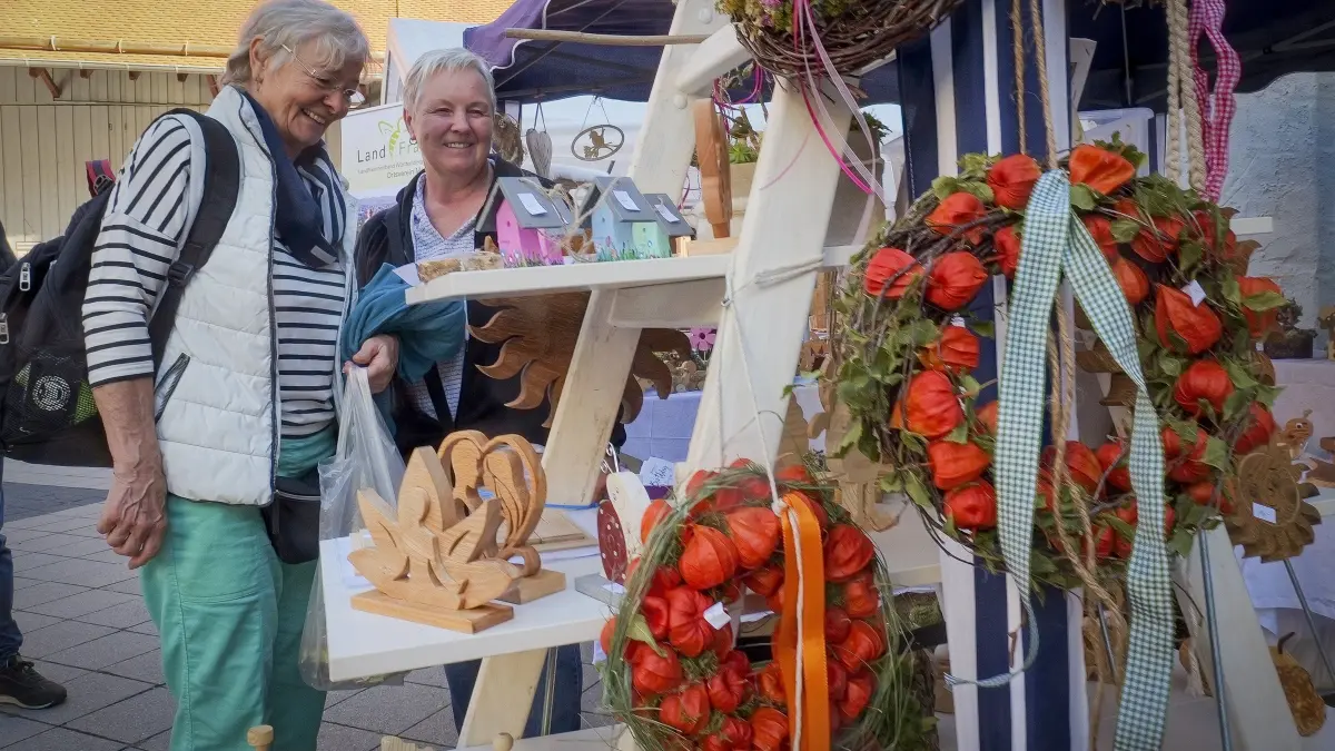 Bauernmarkt: Weilderstadt Weil der Stadt - Bauernmarkt im Spitalhof
